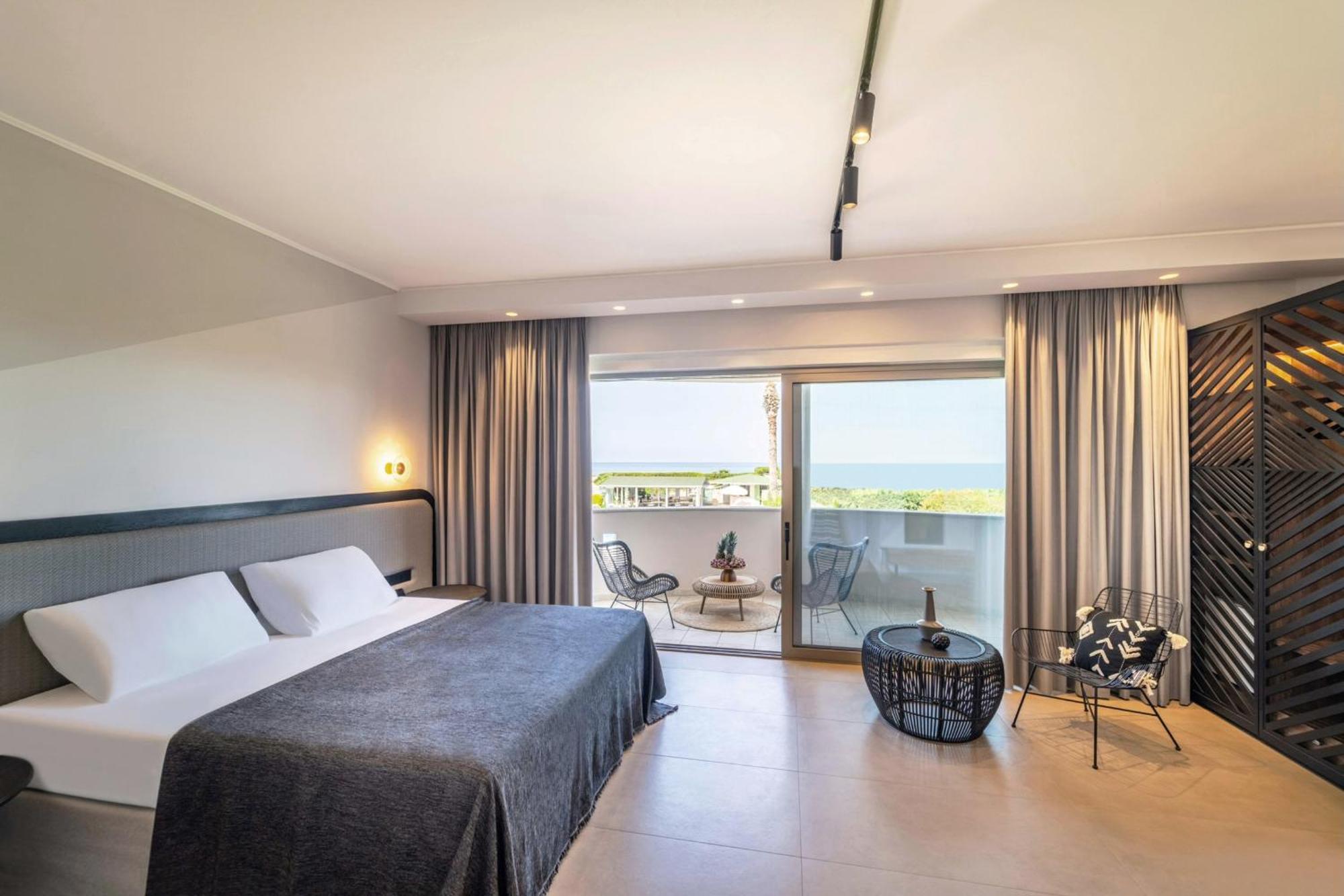 San Giovanni Beach Resort And Suites Agios Ioannis  Bagian luar foto