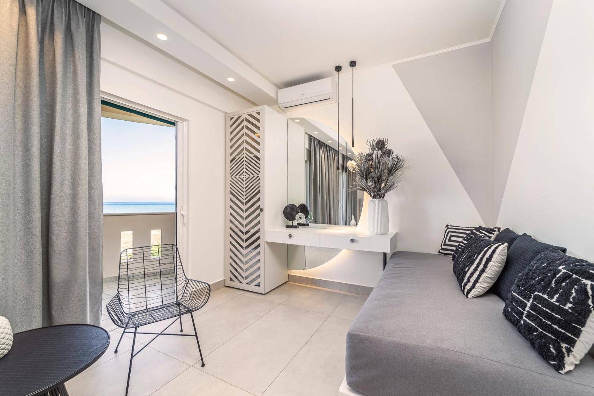 San Giovanni Beach Resort And Suites Agios Ioannis  Bagian luar foto